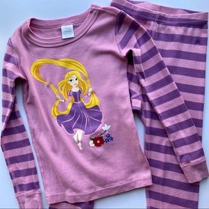 Hanna Andersson Rapunzel pj set Size: 110 (5T)